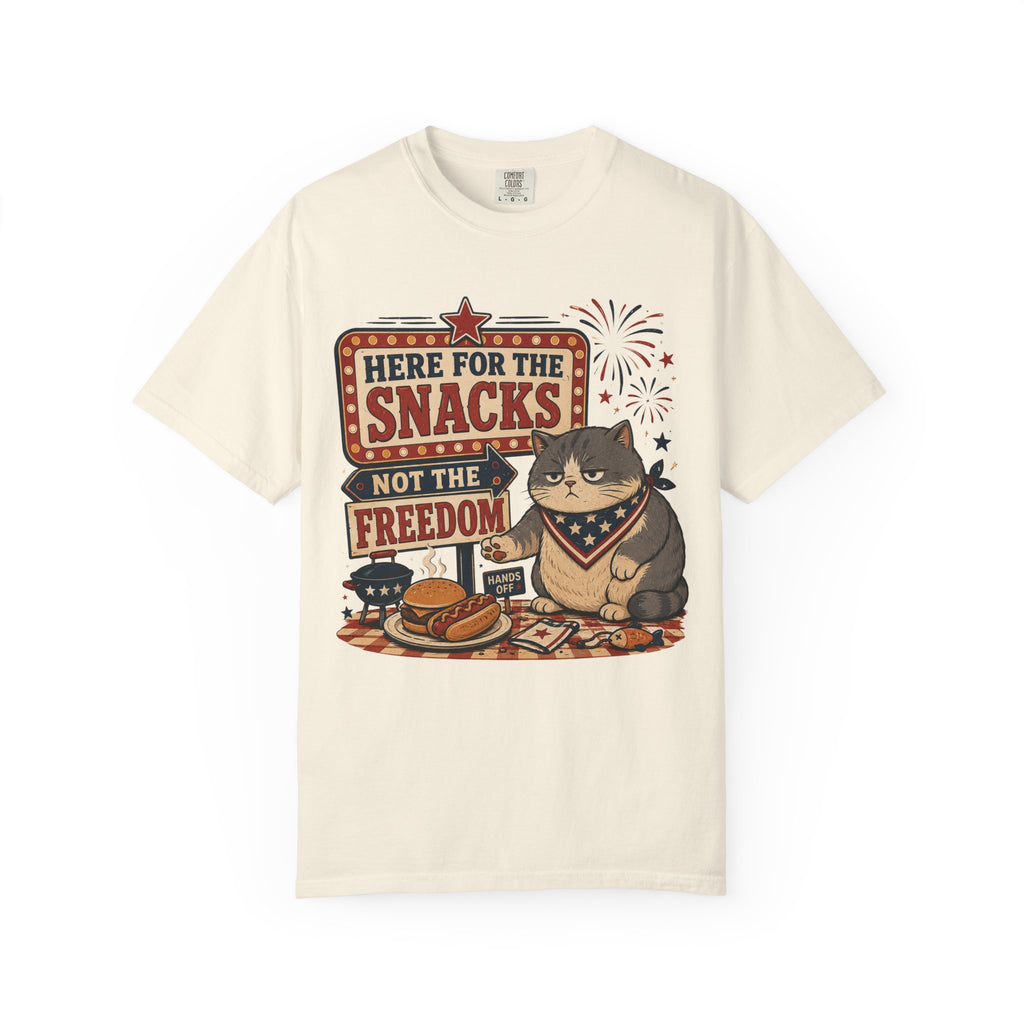 Here for the Snacks Patriotic Cat 4th of July T-Shirt